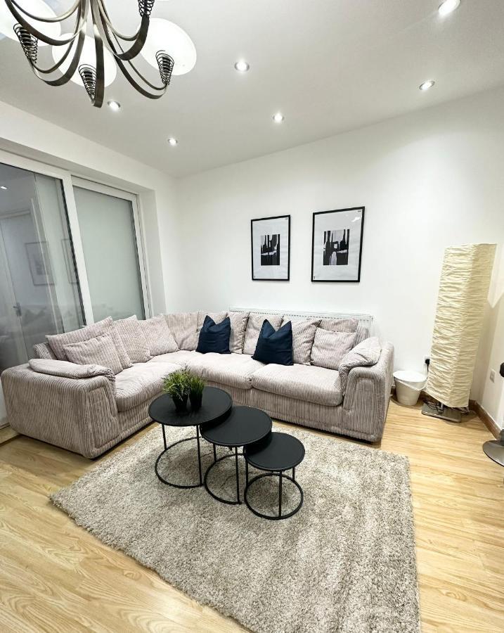 London Charm - Comfortable Room In Spacious House Eksteriør bilde